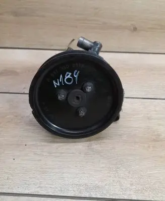 Mercedes-Benz C W203 Power steering pump A6112300115