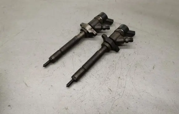 Fuel injectors set