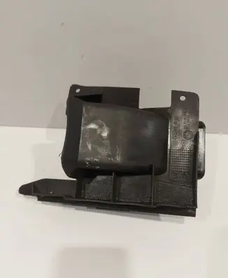 BMW 3 E46 Intercooler air guide/duct channel 8235246