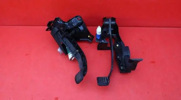 Ford S-MAX Accelerator throttle pedal 6G92-7B633-NF
