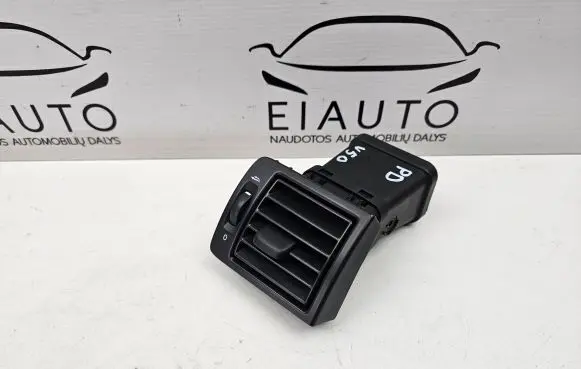 Volvo V50 Dashboard side air vent grill/cover trim Y01128 Y01103