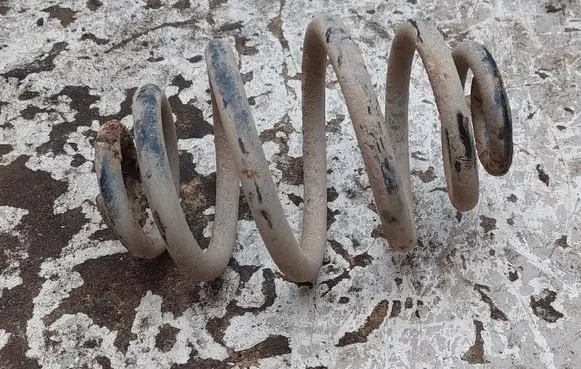 Audi A6 S6 C5 4B Rear coil spring 