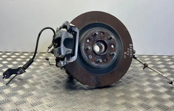 Jeep Grand Cherokee WL Rear wheel hub spindle/knuckle 