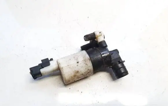 Renault Scenic II - Grand scenic II Windscreen/windshield washer pump 8200067015 9641553880