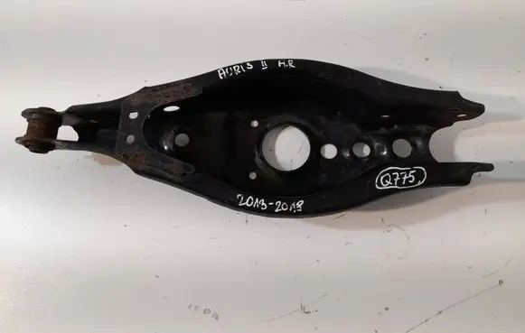 Rear control arm