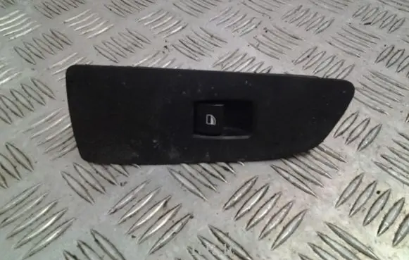 BMW 1 E81 E87 Electric window control switch 6935534