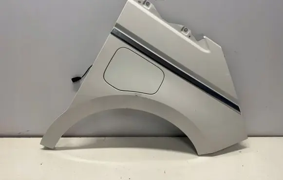 Volkswagen Multivan T7 Fender mounting bracket 