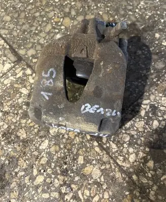 Skoda Octavia Mk3 (5E) Front brake caliper