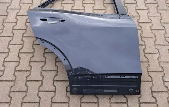 KIA Sportage Rear door