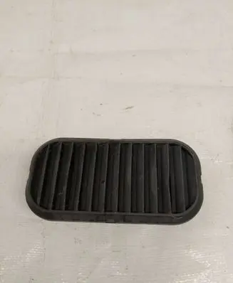 Mercedes-Benz Sprinter W906 Quarter panel pressure vent 9018300042