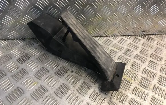 BMW 1 E81 E87 Accelerator throttle pedal 6766931