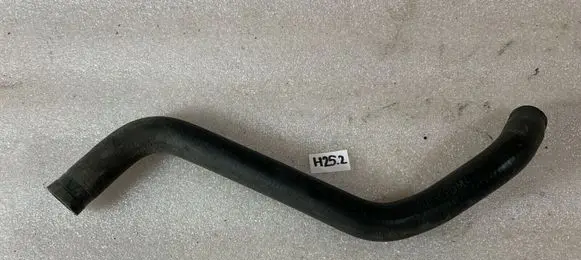 Mercedes-Benz C W202 Engine coolant pipe/hose A2028321194