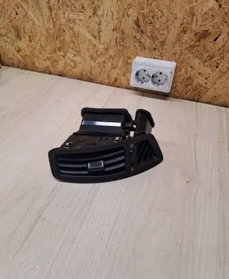 KIA Ceed Dash center air vent grill 974901H000