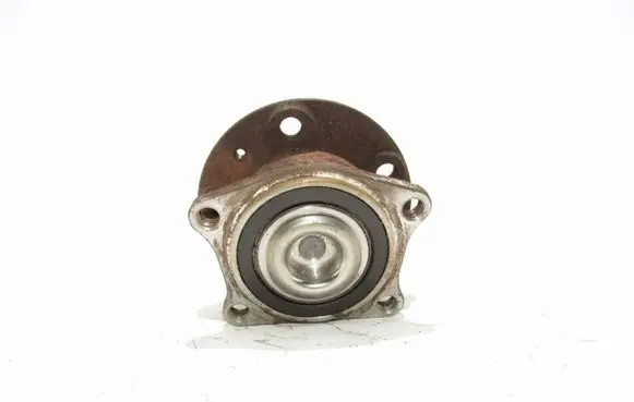 Volvo V70 Rear wheel hub