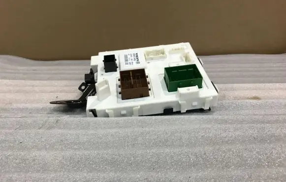 Volvo XC40 Other control units/modules 32268107AB 02942756