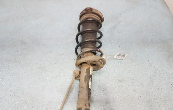 Skoda Octavia Mk2 (1Z) Front shock absorber/damper