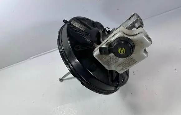 Volkswagen Caddy Brake booster 2K5614105