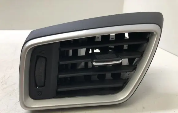 Nissan X-Trail T32 Dashboard side air vent grill/cover trim 687614CE0A