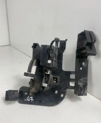Volkswagen Golf VII Other engine bay part 5Q0971615P