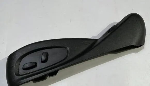 Chevrolet Camaro Front door seat control surround trim 2558390