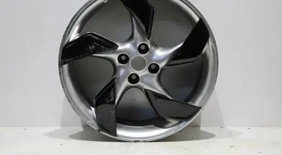 Opel Adam R18 alloy rim 39075326 39075327