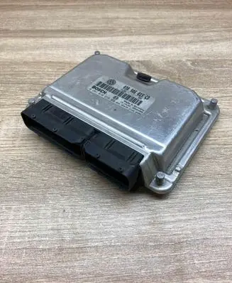 Volkswagen PASSAT B5.5 Engine control unit/module ECU 038906019CD 0281010218