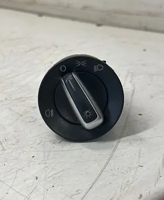 Volkswagen Polo Light switch 6R0941531F