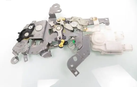 Mazda 5 Sliding door lock 