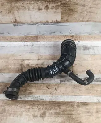 Nissan Note (E11) Turbo air intake inlet pipe/hose 8200500383
