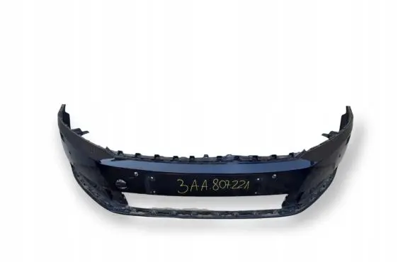 Volkswagen PASSAT B7 Front bumper 3AA807221