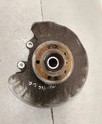 Mercedes-Benz ML W166 Rear wheel hub 