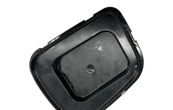 Volvo V50 Headlight/headlamp dust cover 1305239301