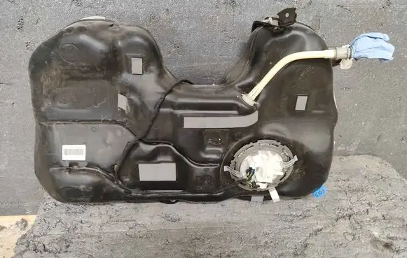 Mercedes-Benz CLA C118 X118 Fuel tank A2474702003