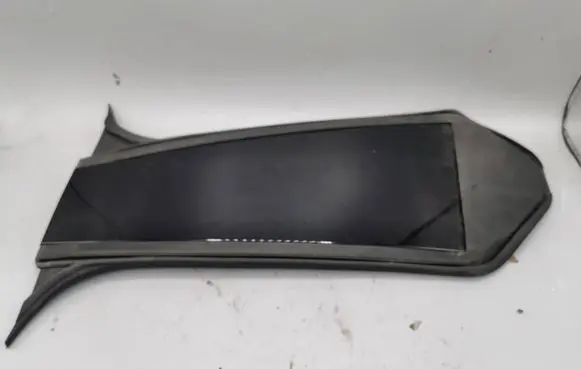(B) pillar trim (top)