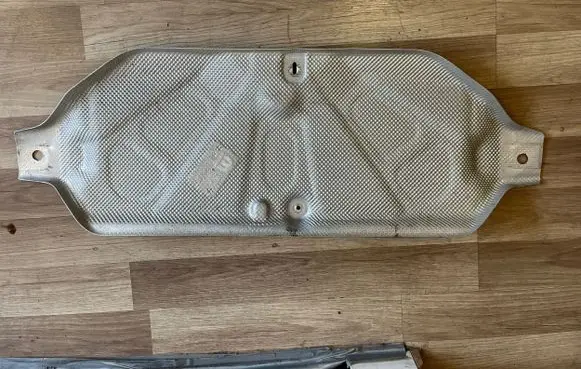 Fiat 500X Exhaust heat shield 52063794 2327