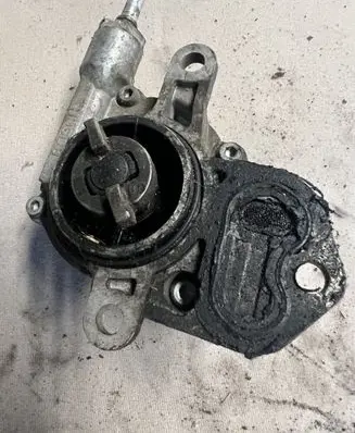 Peugeot 607 Vacuum pump