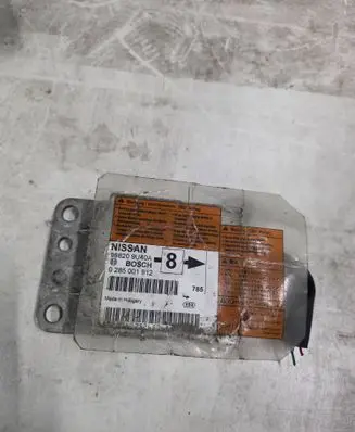 Nissan Note (E11) Airbag control unit/module 988209U40A 0285001912