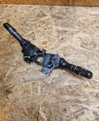 Toyota Verso Indicator stalk 05200 17E421 17F421