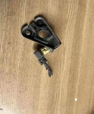 Toyota Yaris Airbag deployment crash/impact sensor 8917352010