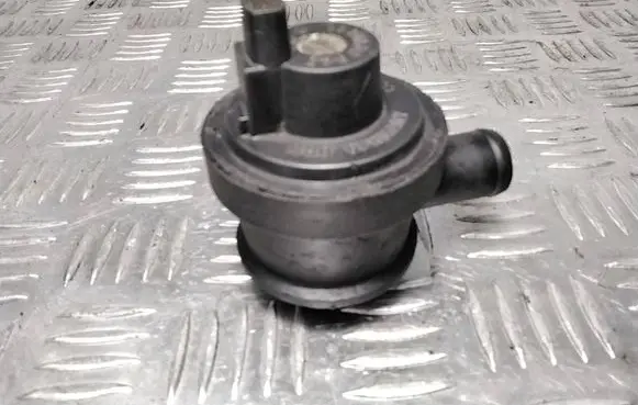 Volkswagen Golf II Air pressure sensor 068129633 059129633 3900160942