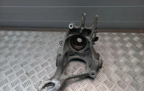 Audi A6 S6 C7 4G Rear wheel hub 8K0505436AA 8K0505432AR
