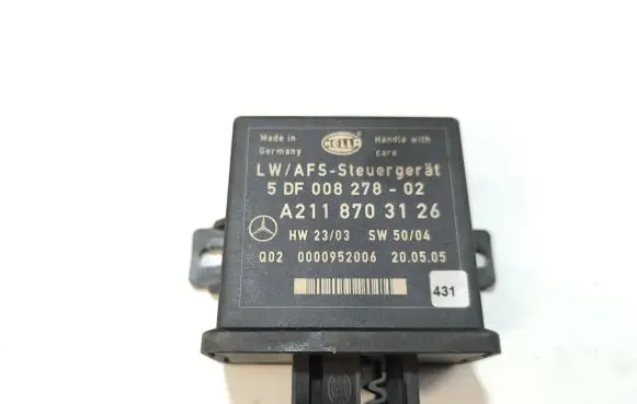 Mercedes-Benz E W211 Light module LCM A2118703126 0000952006 5DF00827802
