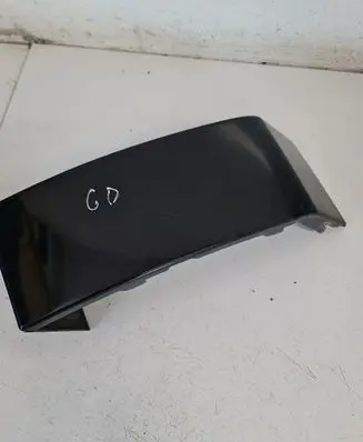 Volvo XC90 Rear/tail light trim molding 30698134