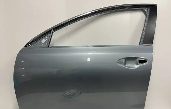KIA Ceed Front door
