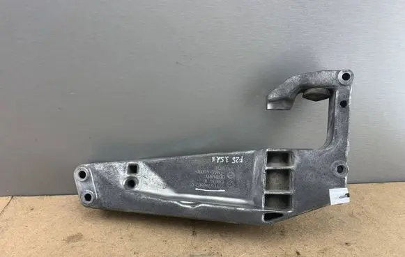 BMW X3 F25 Gearbox mounting bracket 6786567 22316786567