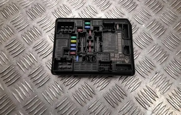 Renault Master IV Fuse box set 284B78143R