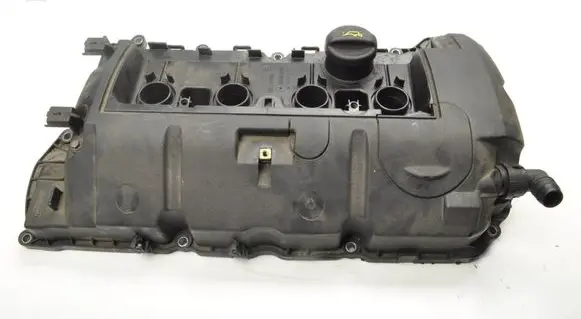 Peugeot 208 I Rocker cam cover M03017B180