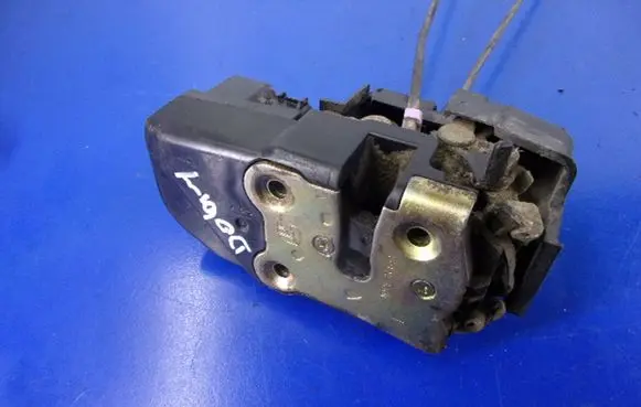 Jeep Grand Cherokee (WJ) Rear door lock