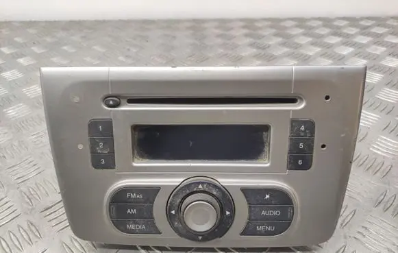 Alfa Romeo Mito Radio/CD/DVD/GPS head unit 7640356316 1560978800