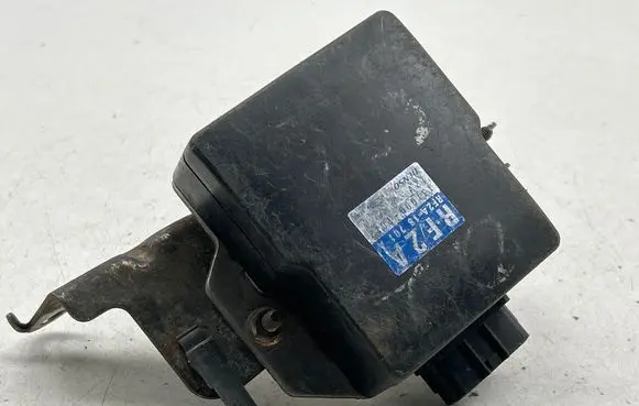 Mazda Premacy Fuel injection control unit/module RF2A18701A 1310001022